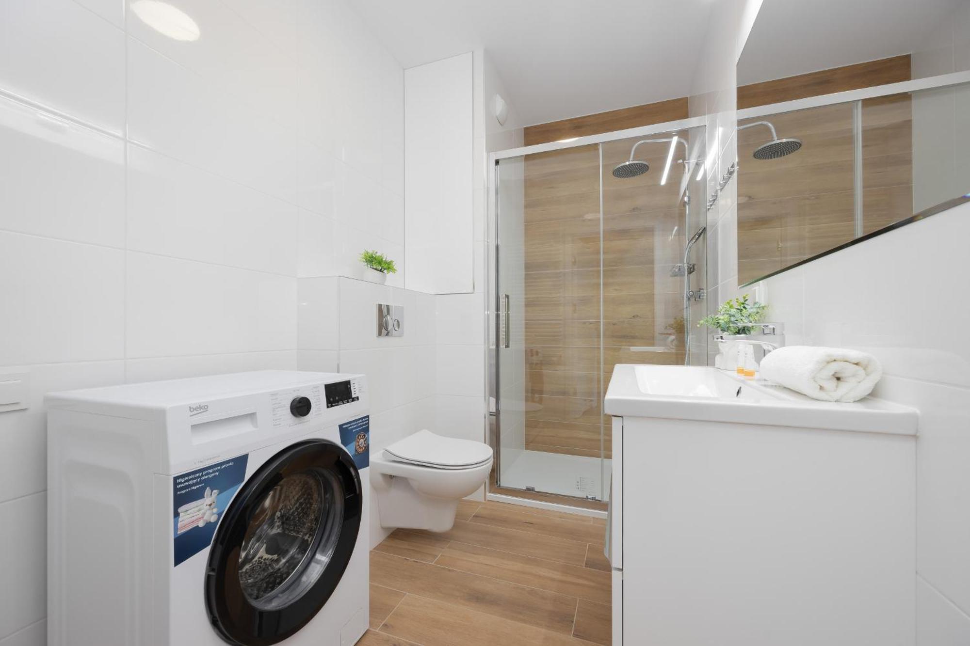 Nowoczesny Workspace Solipska Z Parkingiem By Renters Apartment