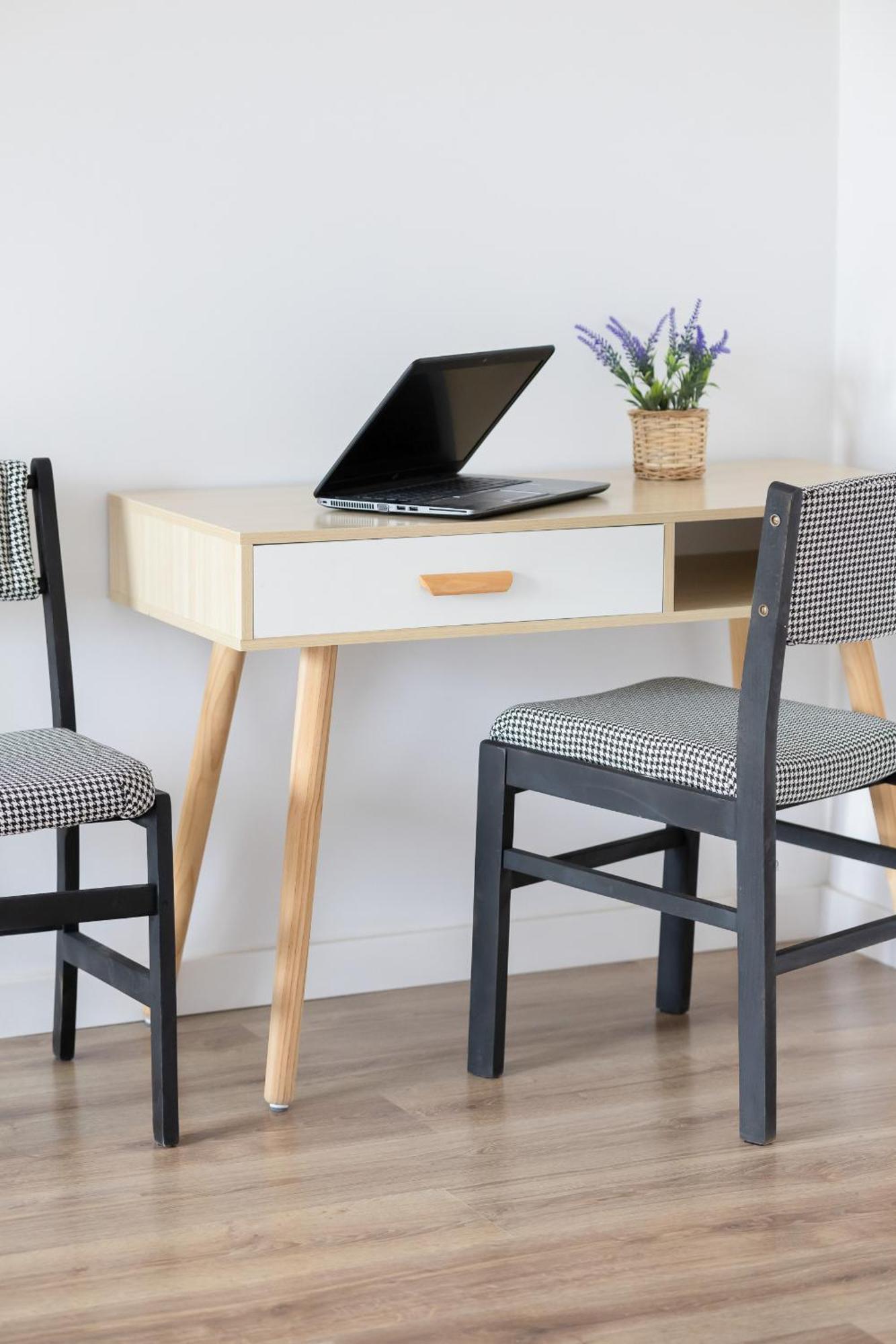 Nowoczesny Workspace Solipska Z Parkingiem By Renters Apartment *